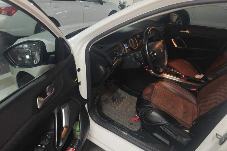 Used Peugeot 408 2015 1.2T Automatic Luxury Edition Driver Seat