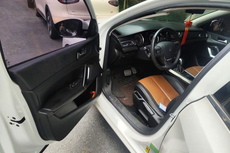Used Peugeot 408 2015 1.2T Automatic Luxury Edition Driver Seat