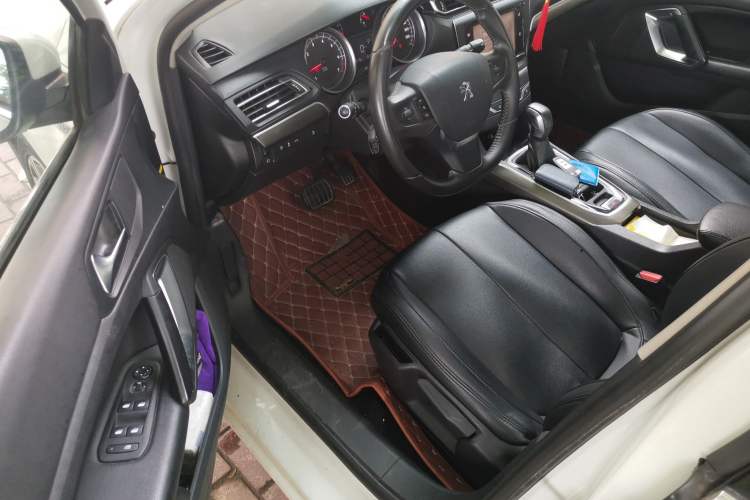 Used Peugeot 408 2015 1.2T Automatic Luxury Edition Driver Seat