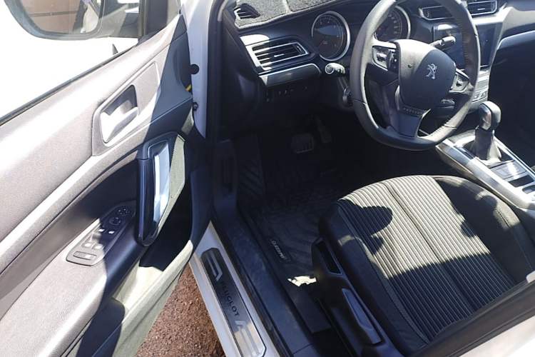Used Peugeot 408 2015 1.2T Automatic Luxury Edition Driver Seat