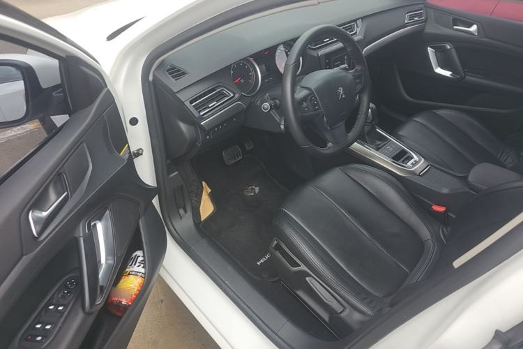 Used Peugeot 408 2015 1.2T Automatic Luxury Edition Driver Seat