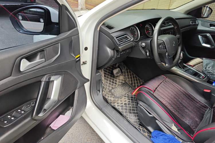 Used Peugeot 408 2015 1.2T Automatic Luxury Edition Driver Seat
