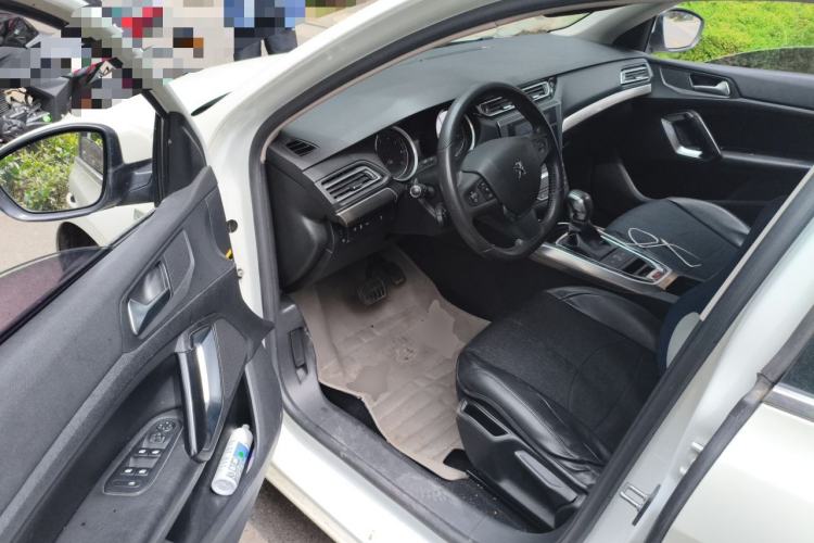 Used Peugeot 408 2015 1.2T Automatic Luxury Edition Driver Seat