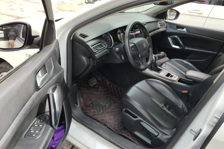 Used Peugeot 408 2015 1.2T Automatic Luxury Edition Driver Seat