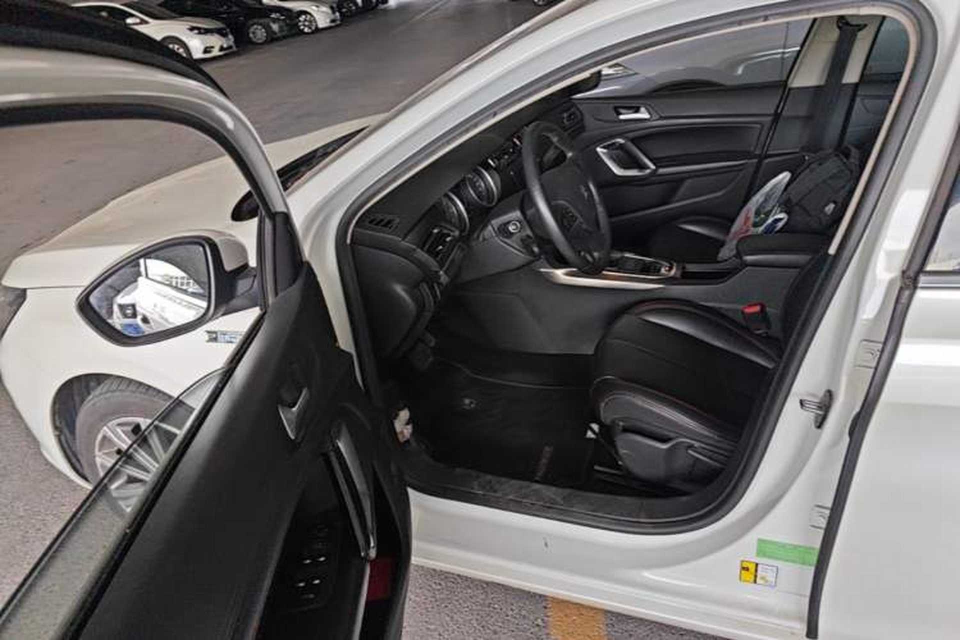 Used Peugeot 408 2015 1.2T Automatic Luxury Edition Driver Seat