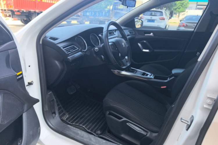Used Peugeot 408 2015 1.2T Automatic Glory Edition Driver Seat