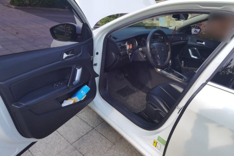 Used Peugeot 408 2015 1.2T Automatic Luxury Edition Driver Seat