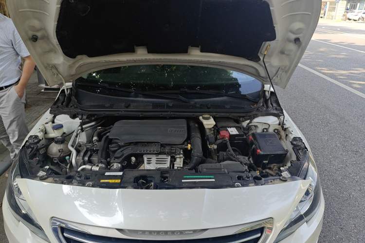 Used Peugeot 408 2015 1.2T Automatic Luxury Edition Engine Bay
