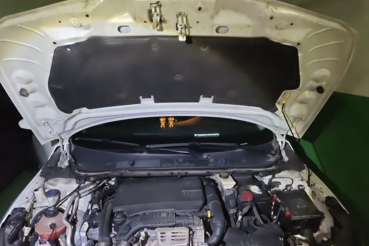 Used Peugeot 408 2015 1.2T Automatic Luxury Edition Engine Bay