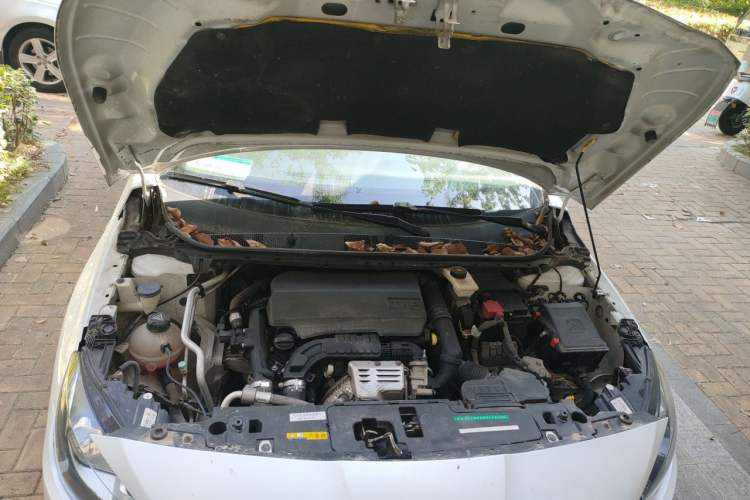 Used Peugeot 408 2015 1.2T Automatic Luxury Edition Engine Bay