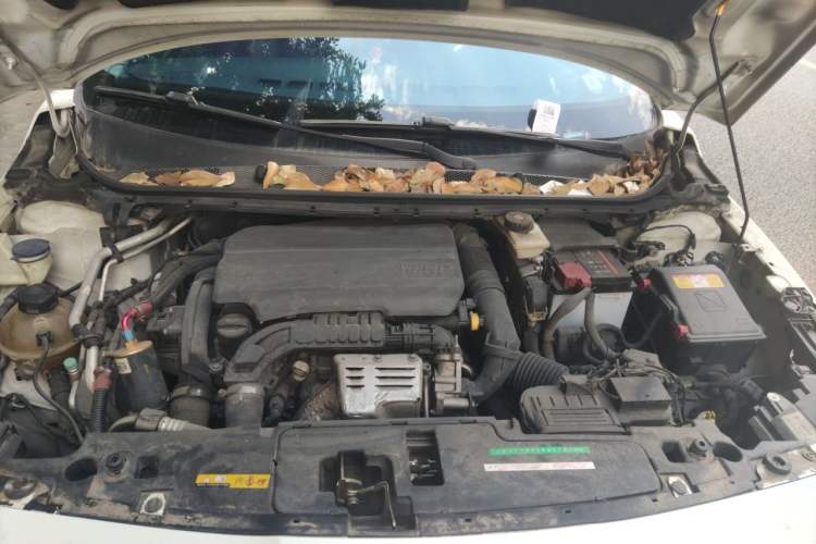 Used Peugeot 408 2015 1.2T Automatic Luxury Edition Engine Bay