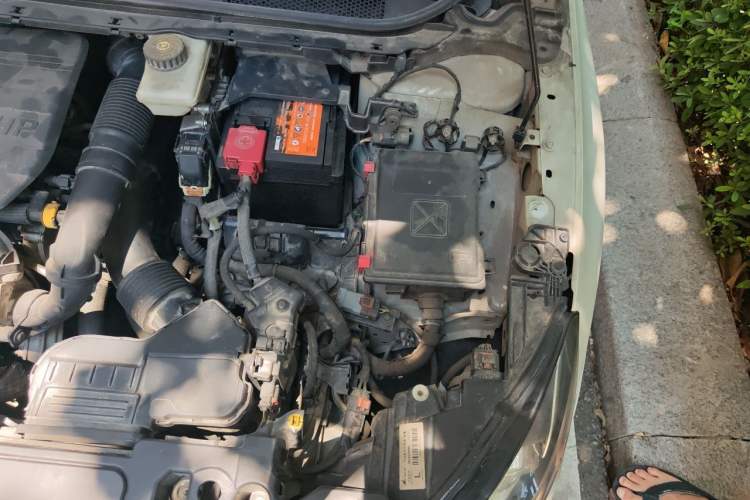 Used Peugeot 408 2015 1.2T Automatic Luxury Edition Engine Bay Left