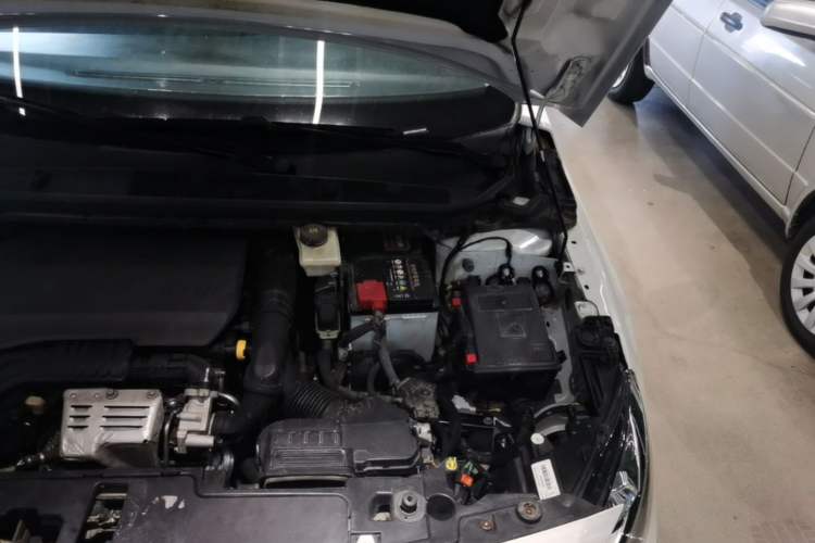 Used Peugeot 408 2015 1.2T Automatic Luxury Edition Engine Bay Left