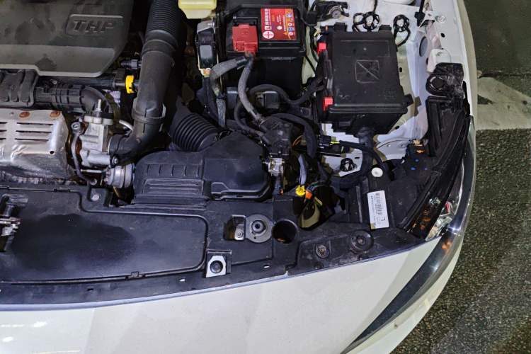 Used Peugeot 408 2015 1.2T Automatic Luxury Edition Engine Bay Left