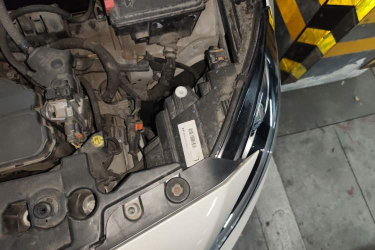 Used Peugeot 408 2015 1.2T Automatic Luxury Edition Engine Bay Left