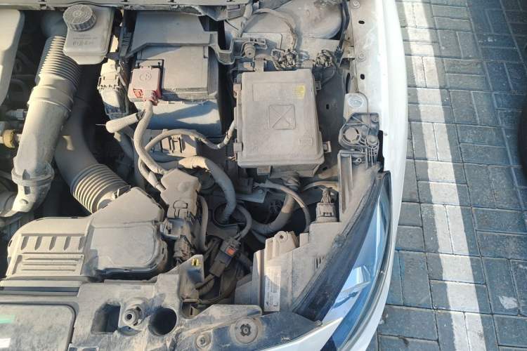 Used Peugeot 408 2015 1.2T Automatic Luxury Edition Engine Bay Left