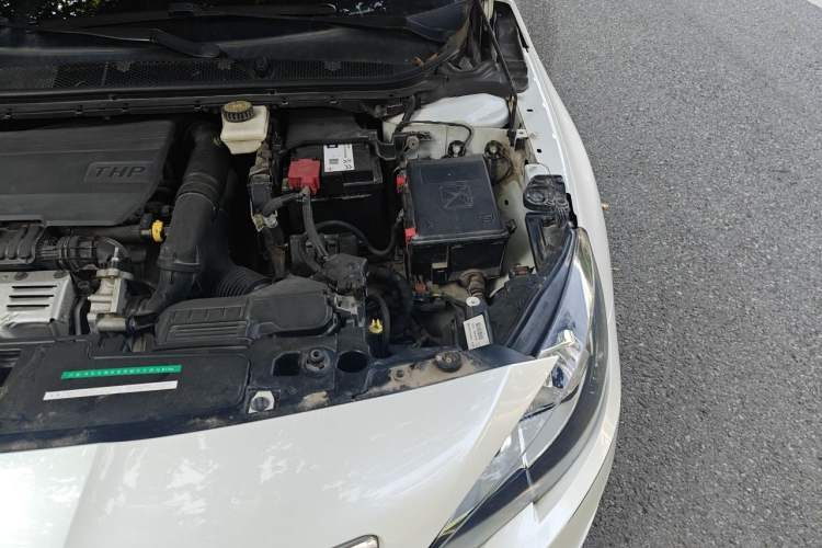 Used Peugeot 408 2015 1.2T Automatic Luxury Edition Engine Bay Left