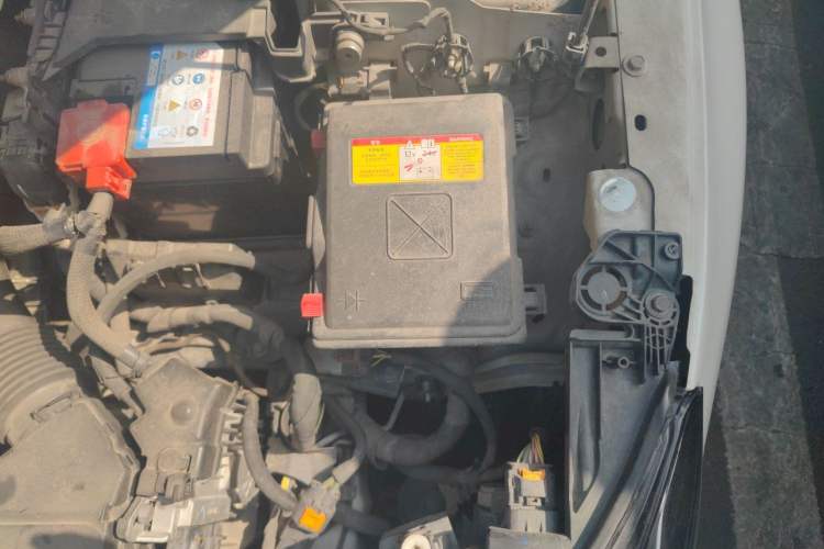 Used Peugeot 408 2015 1.2T Automatic Luxury Edition Engine Bay Left