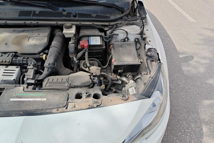 Used Peugeot 408 2015 1.2T Automatic Luxury Edition Engine Bay Left