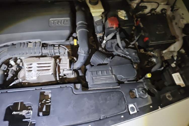 Used Peugeot 408 2015 1.2T Automatic Luxury Edition Engine Bay Left