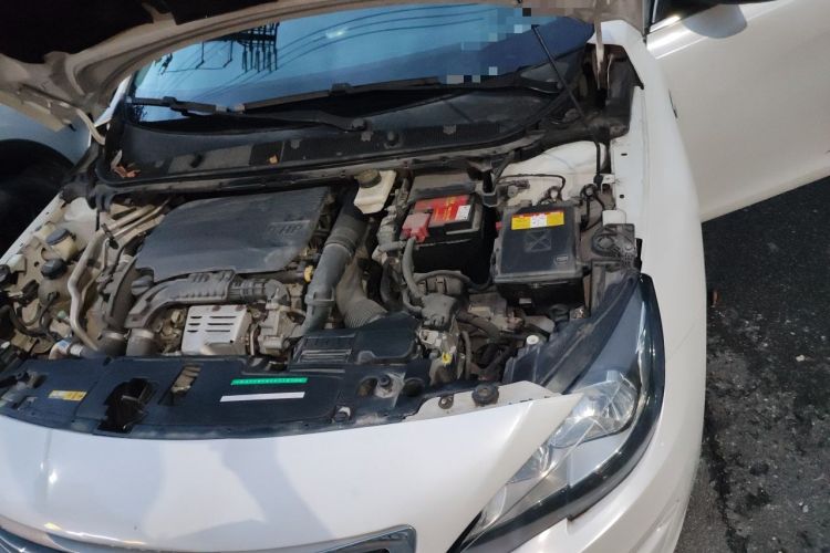 Used Peugeot 408 2015 1.2T Automatic Luxury Edition Engine Bay Left