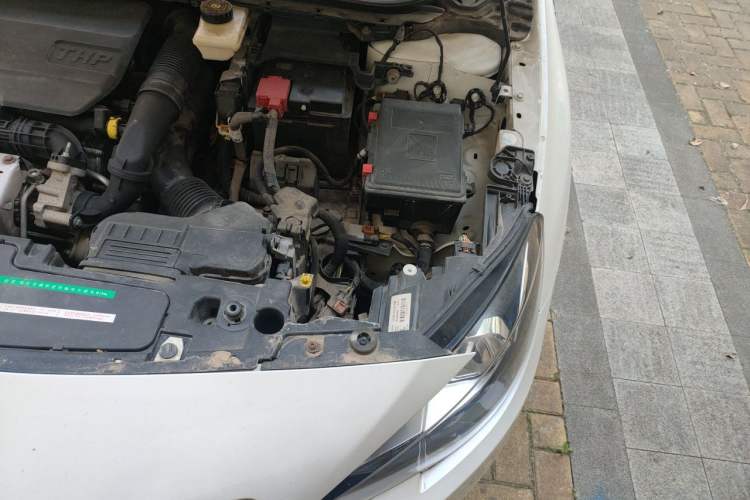 Used Peugeot 408 2015 1.2T Automatic Luxury Edition Engine Bay Left
