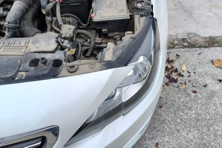 Used Peugeot 408 2015 1.2T Automatic Luxury Edition Engine Bay Left