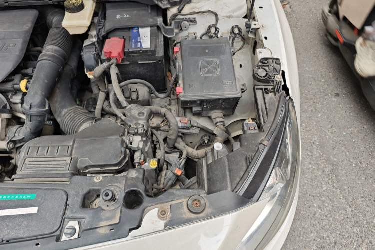Used Peugeot 408 2015 1.2T Automatic Luxury Edition Engine Bay Left