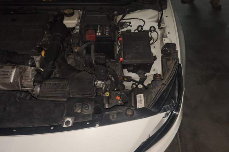 Used Peugeot 408 2015 1.2T Automatic Luxury Edition Engine Bay Left