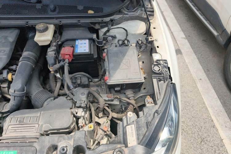 Used Peugeot 408 2015 1.2T Automatic Luxury Edition Engine Bay Left