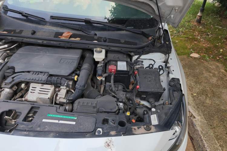 Used Peugeot 408 2015 1.2T Automatic Luxury Edition Engine Bay Left
