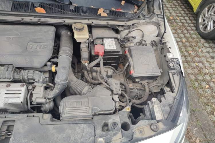 Used Peugeot 408 2015 1.2T Automatic Luxury Edition Engine Bay Left