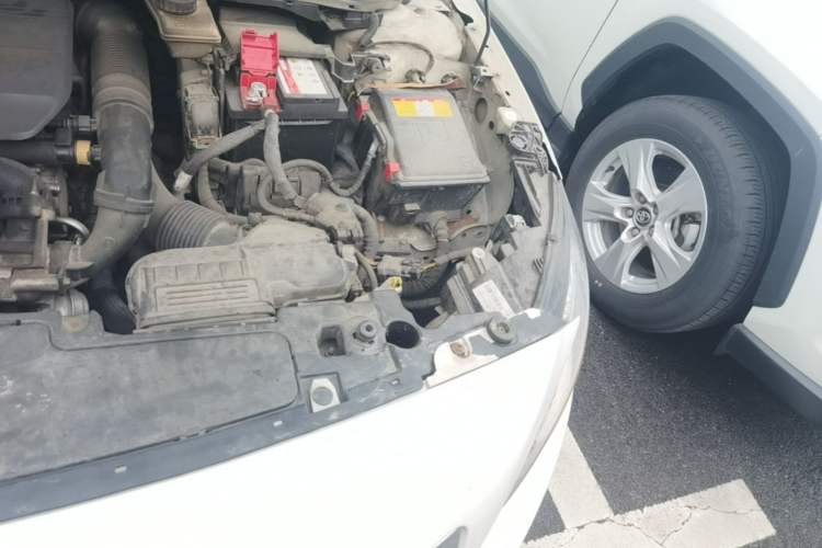 Used Peugeot 408 2015 1.2T Automatic Luxury Edition Engine Bay Left