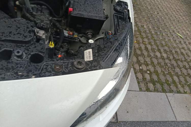 Used Peugeot 408 2015 1.2T Automatic Luxury Edition Engine Bay Left