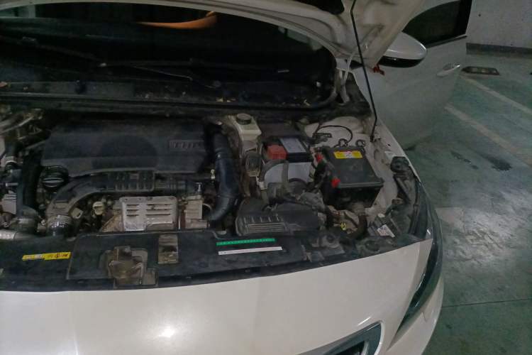 Used Peugeot 408 2015 1.2T Automatic Luxury Edition Engine Bay Left