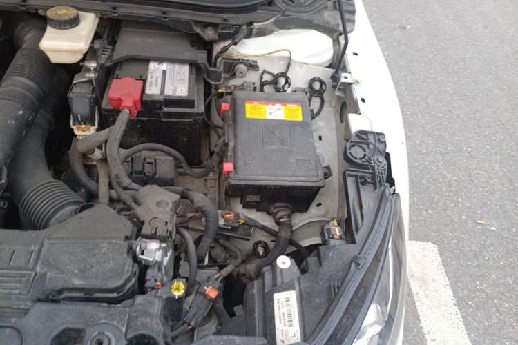 Used Peugeot 408 2015 1.2T Automatic Luxury Edition Engine Bay Left