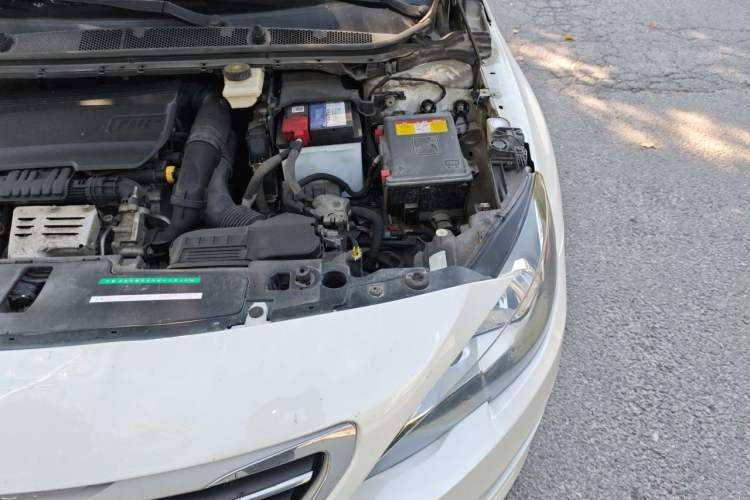 Used Peugeot 408 2015 1.2T Automatic Luxury Edition Engine Bay Left