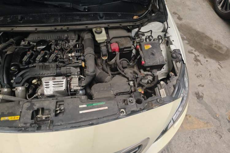Used Peugeot 408 2015 1.2T Automatic Luxury Edition Engine Bay Left