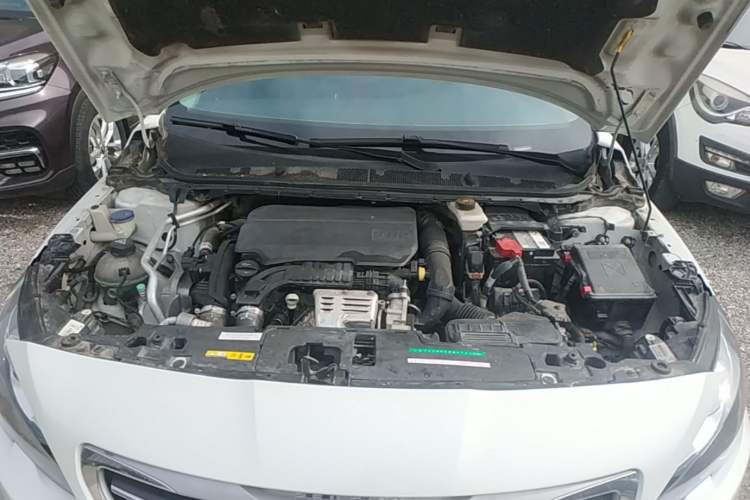 Used Peugeot 408 2015 1.2T Automatic Luxury Edition Engine Bay
