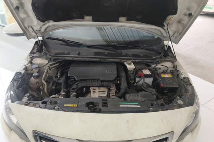 Used Peugeot 408 2015 1.2T Automatic Luxury Edition Engine Bay