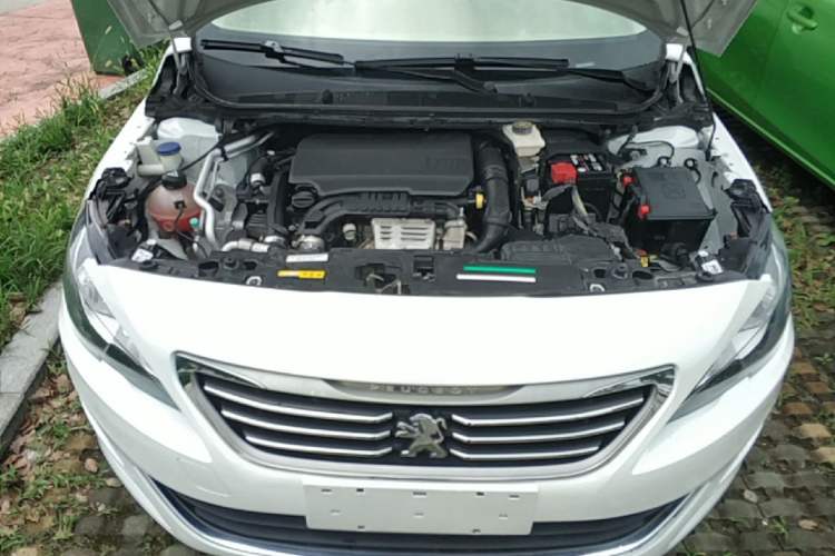 Used Peugeot 408 2015 1.2T Automatic Luxury Edition Engine Bay