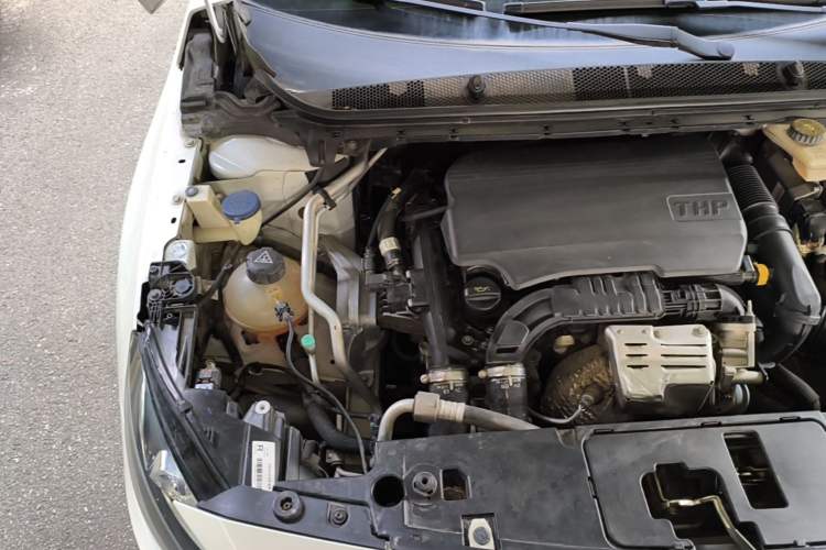Used Peugeot 408 2015 1.2T Automatic Luxury Edition Engine Bay Right