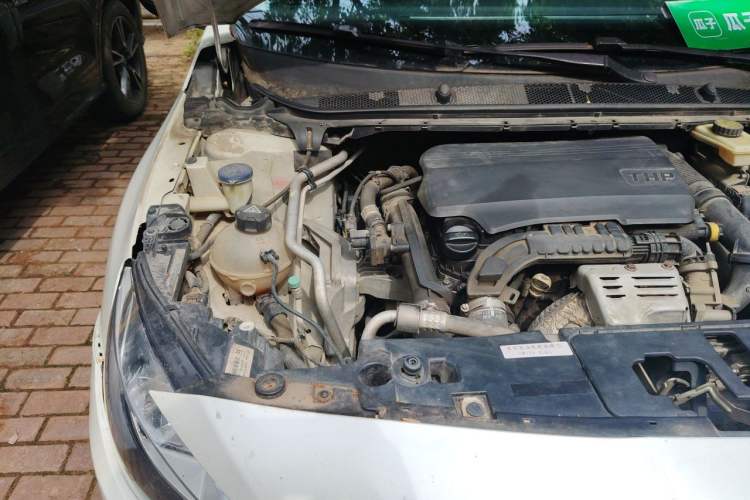 Used Peugeot 408 2015 1.2T Automatic Luxury Edition Engine Bay Right