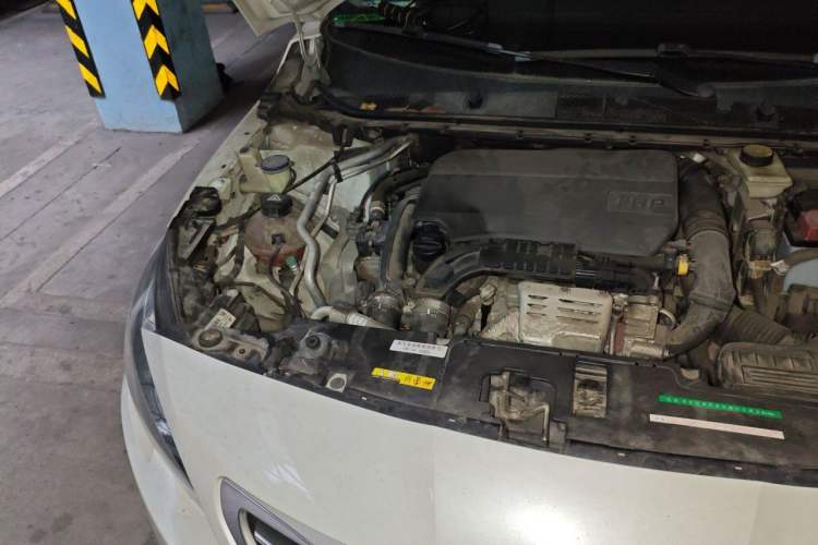 Used Peugeot 408 2015 1.2T Automatic Luxury Edition Engine Bay Right