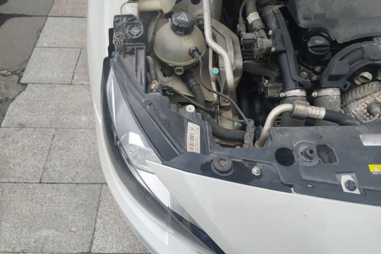 Used Peugeot 408 2015 1.2T Automatic Luxury Edition Engine Bay Right