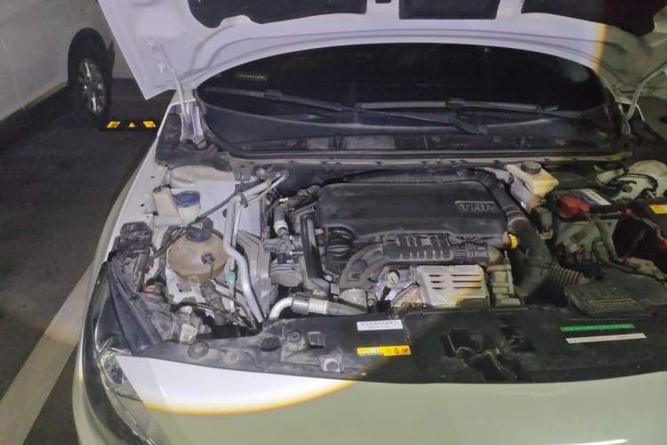 Used Peugeot 408 2015 1.2T Automatic Luxury Edition Engine Bay Right