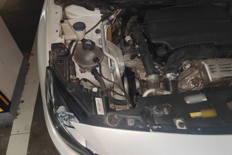 Used Peugeot 408 2015 1.2T Automatic Luxury Edition Engine Bay Right