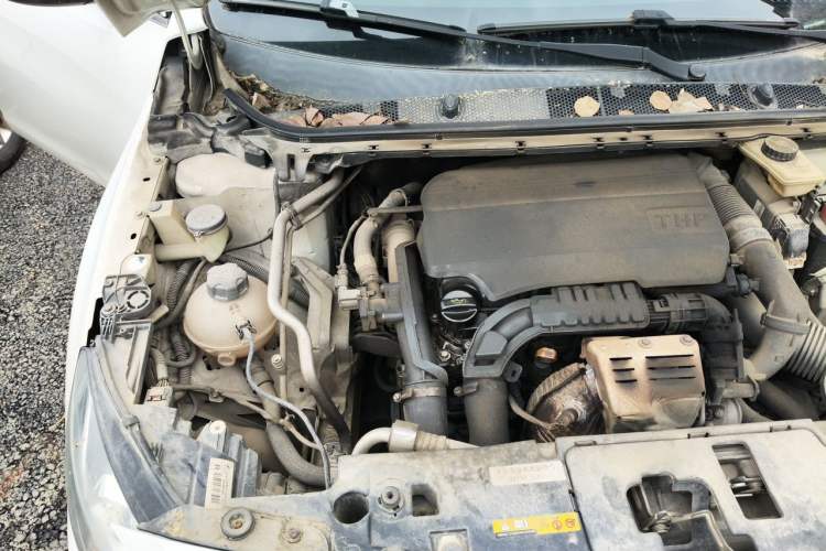 Used Peugeot 408 2015 1.2T Automatic Luxury Edition Engine Bay Right