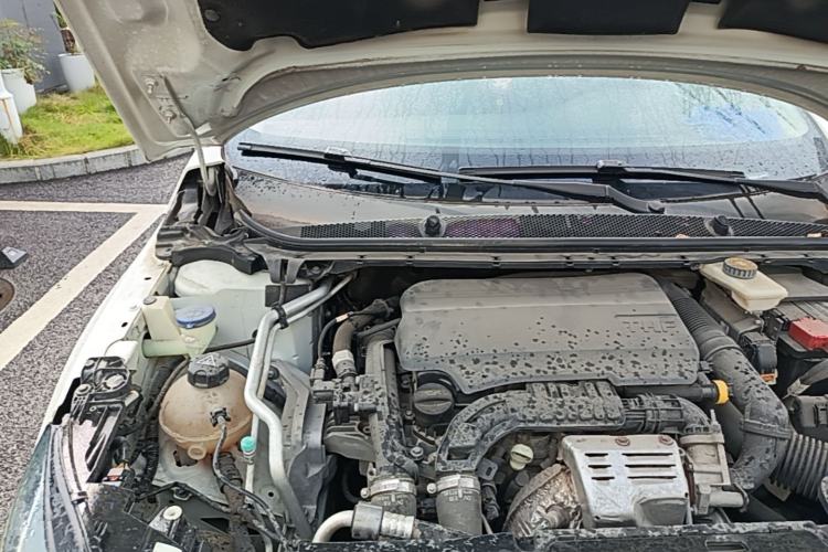 Used Peugeot 408 2015 1.2T Automatic Luxury Edition Engine Bay Right