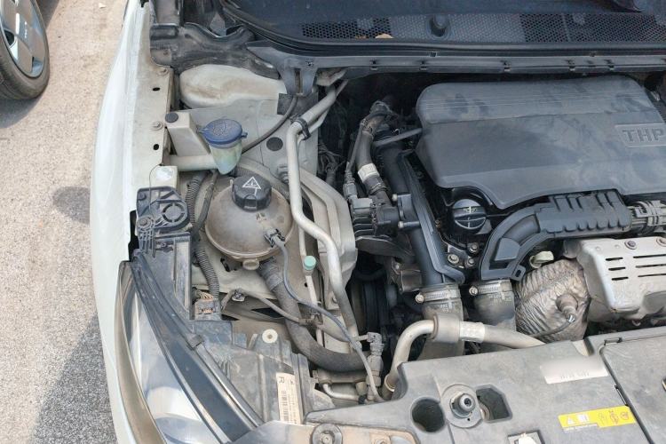 Used Peugeot 408 2015 1.2T Automatic Luxury Edition Engine Bay Right